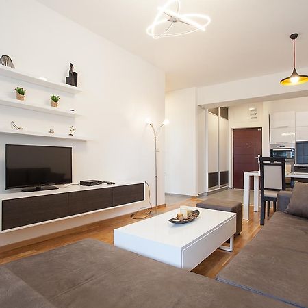 Apartment ǀ City Mall ǀ 1 Bedroom ǀ Wifi Skopje Luaran gambar
